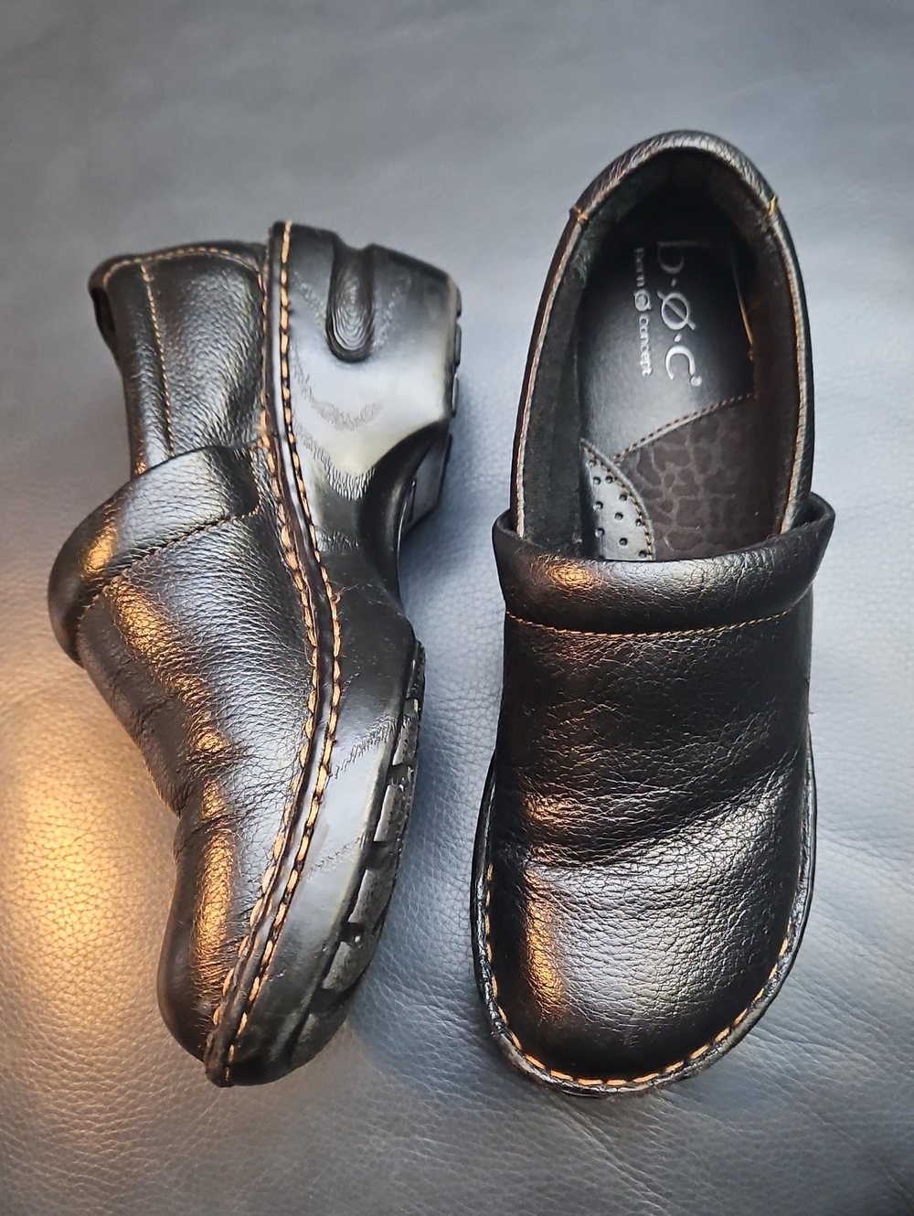 Womens Black Leather Slip-On B.O.C. Clogs